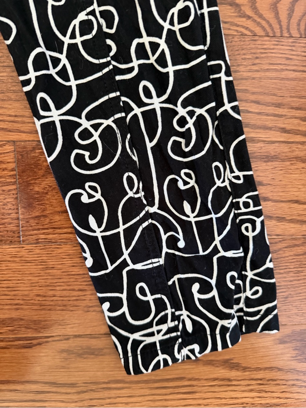 Lucy & Yak Camden Pants – Black & White Squiggle Print | W28/L30 - Picture 8 of 9
